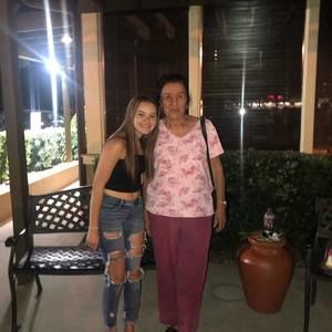 Meet your Posher, Desiree